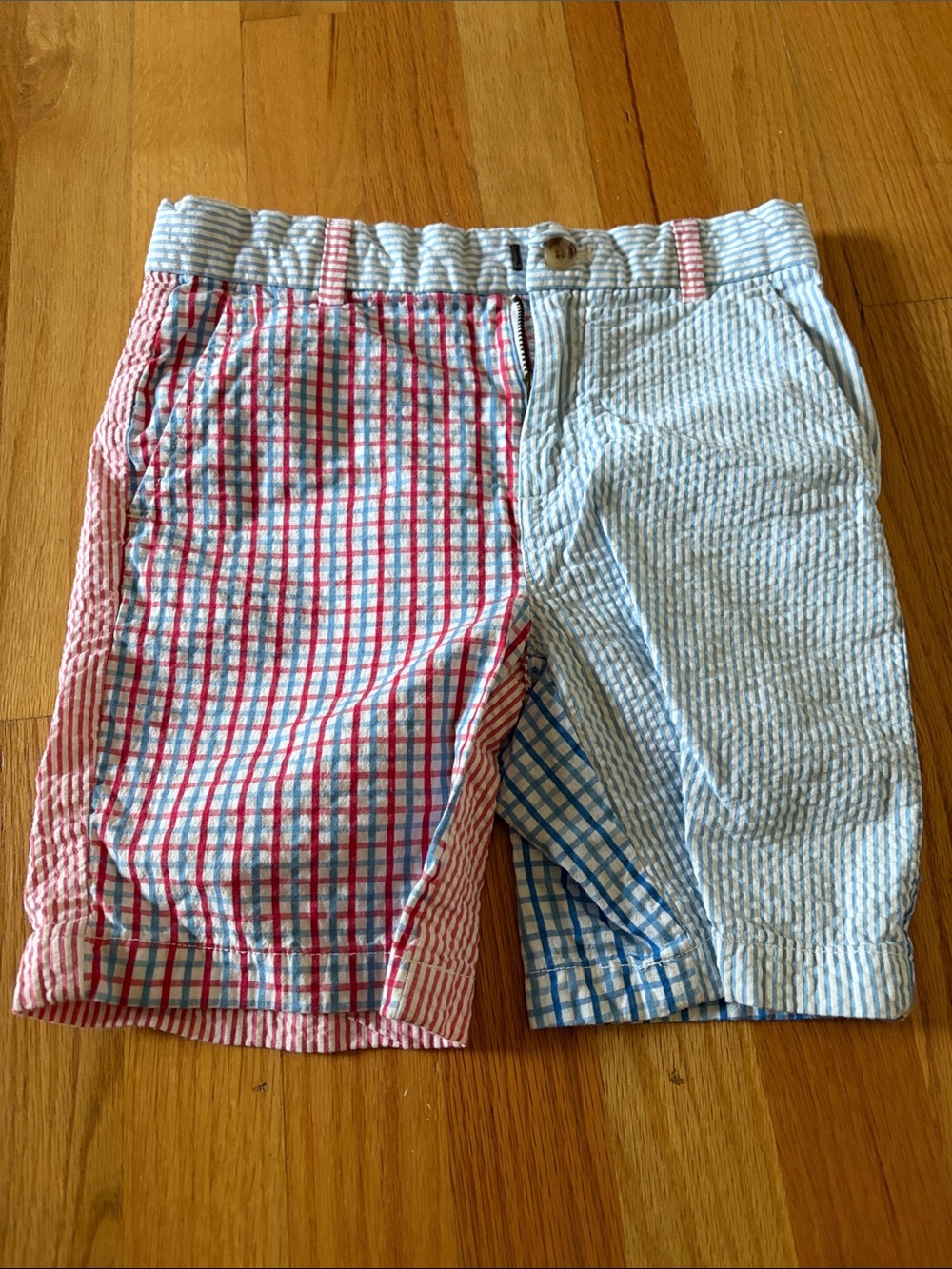 Vineyard Vines Two-Tone Seersucker Patchwork Shorts - Blue & Pink, 7